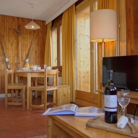Les Grandes Balmes I Et Ii - Le Lac-9 By Interhome